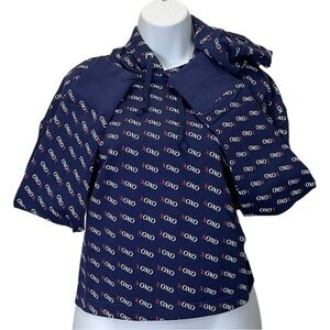 XOXO Tops Women’s Sweater Cropped Hoodie  Size M long Sleeve